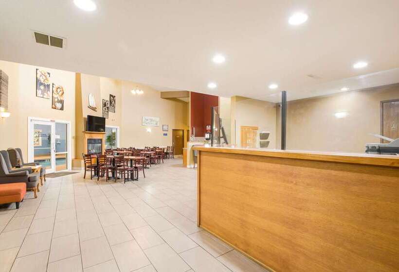 فندق Econo Lodge