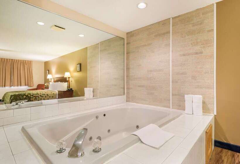 فندق Econo Lodge