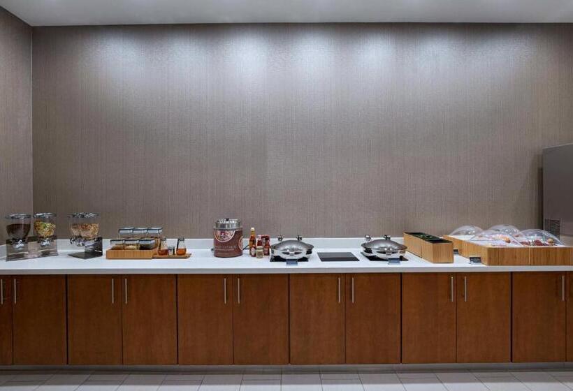 בית מלון כפרי Springhill Suites Waco