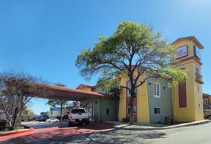 בית מלון כפרי Flex Studios