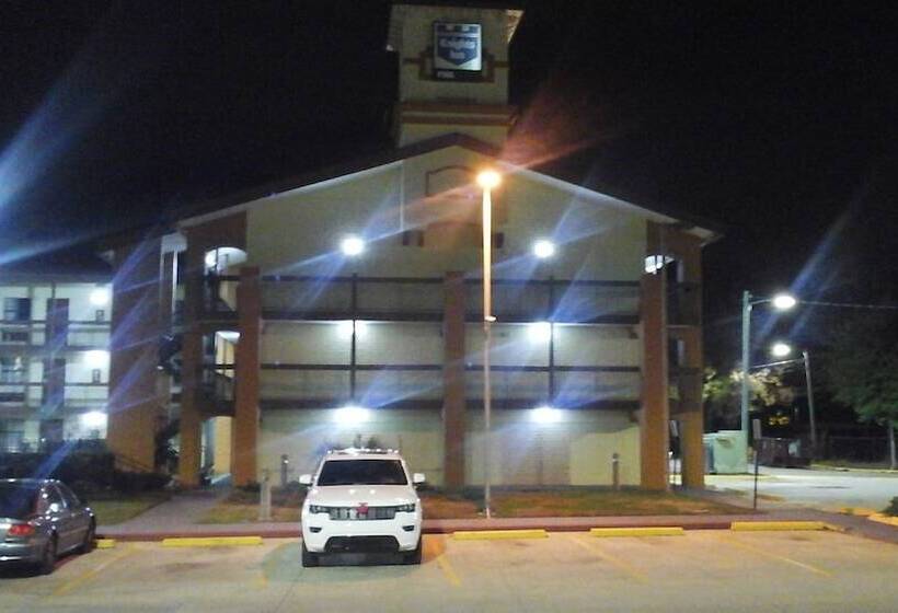 فندق Knights Inn   Lithonia