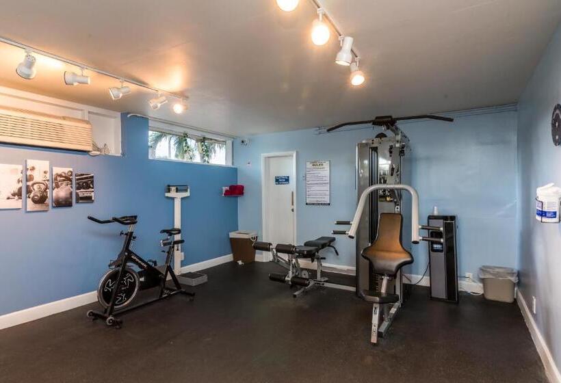 酒店 La Costa Beach Club