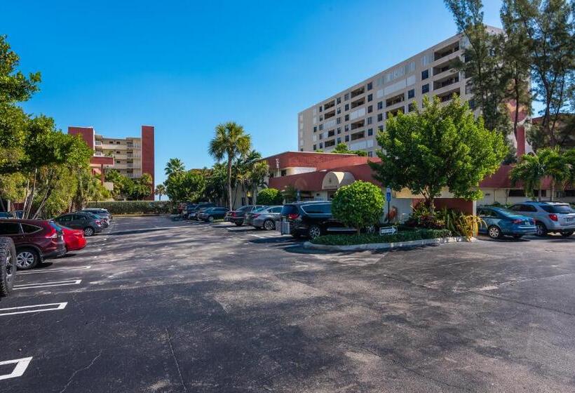 酒店 La Costa Beach Club