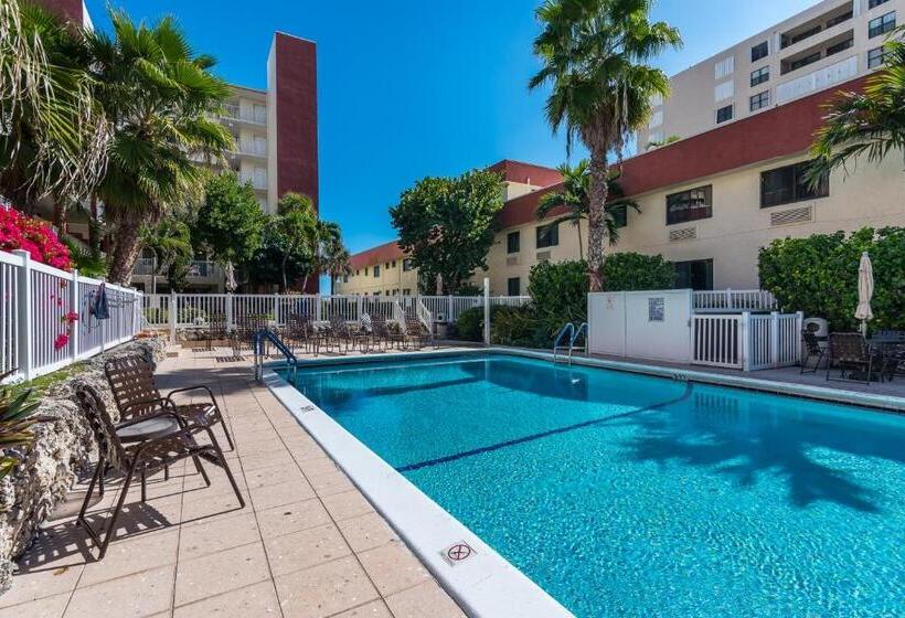 酒店 La Costa Beach Club