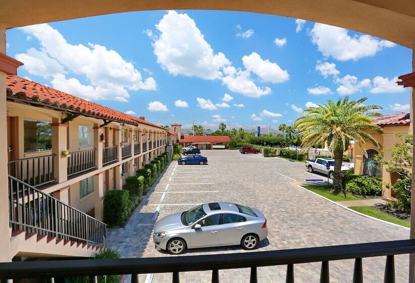 فندق La Fiesta Ocean Inn & Suites