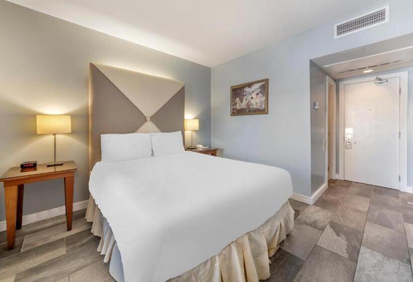 Отель La Flora By Luxurban, Trademark Collection By Wyndham