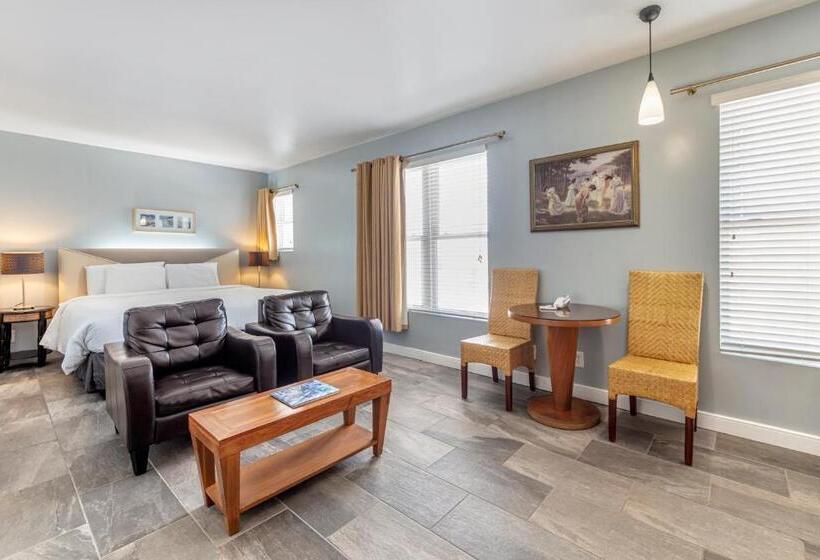 Отель La Flora By Luxurban, Trademark Collection By Wyndham