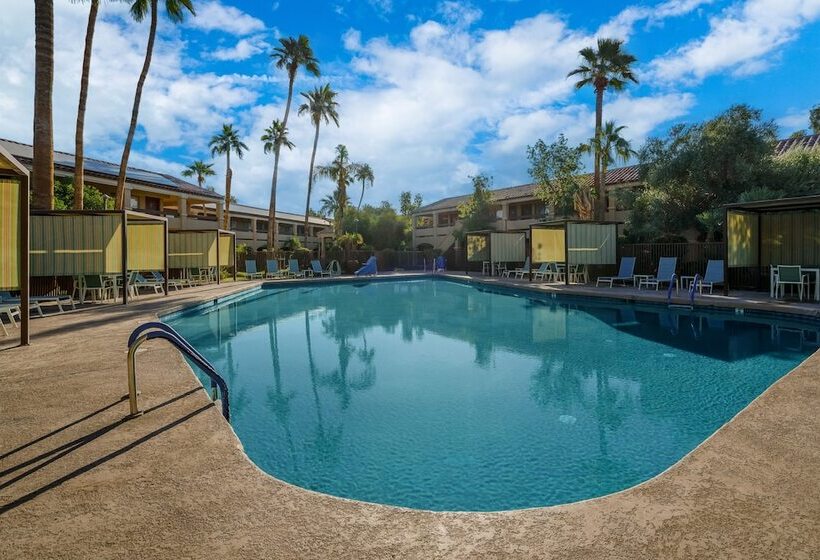 فندق La Fuente Inn & Suites