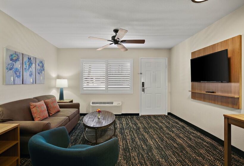 فندق La Fuente Inn & Suites