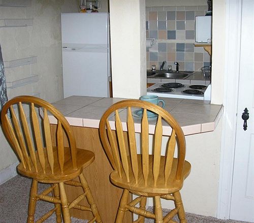 فندق La Plaza Historic  & Restaurant