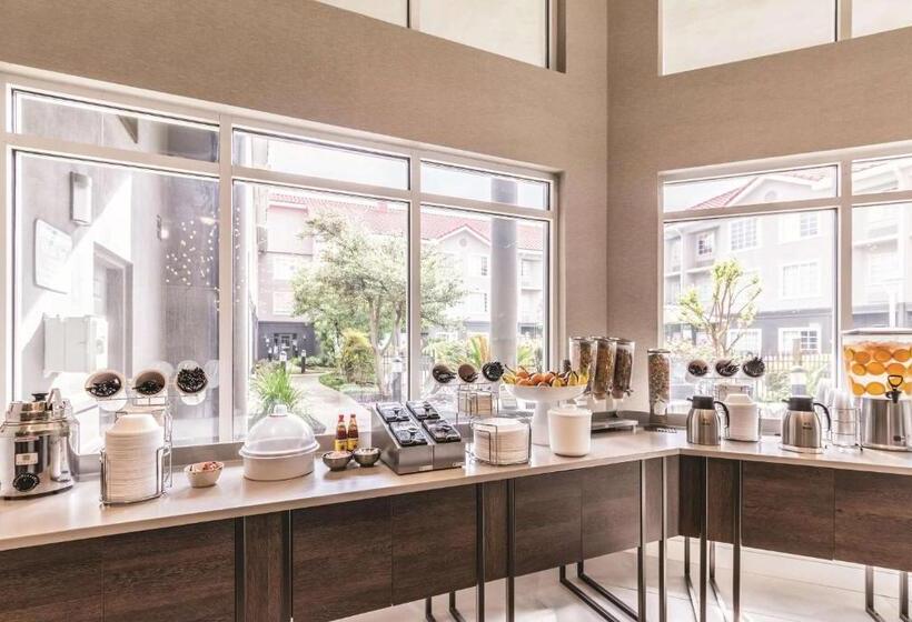 فندق La Quinta By Wyndham Austin At The Domain