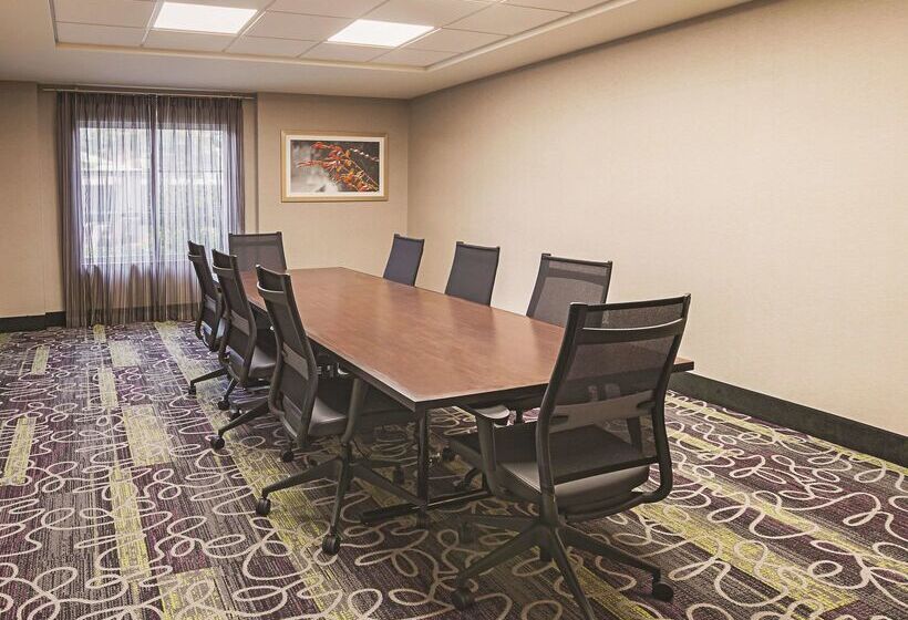 ホテル La Quinta Inn & Suites By Wyndham Fort Worth City View