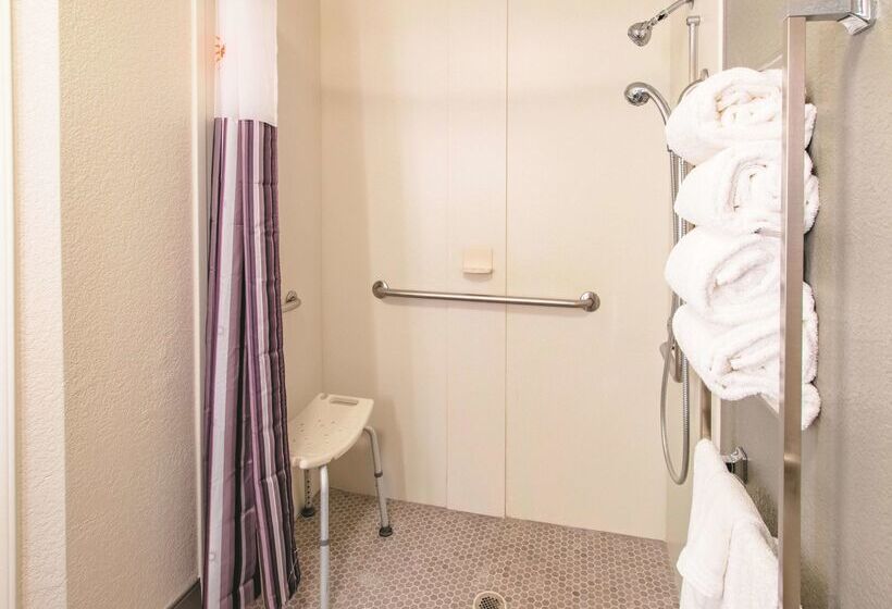 هتل La Quinta Inn & Suites By Wyndham Fort Worth City View