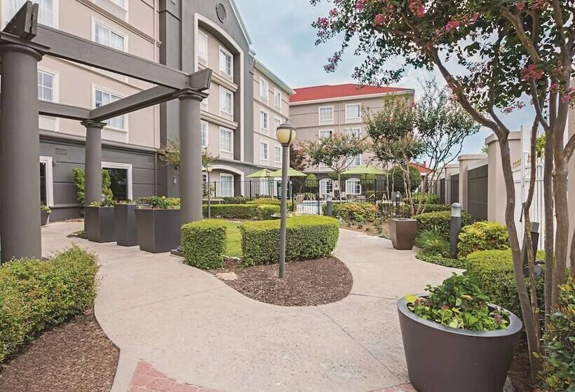 هتل La Quinta Inn & Suites By Wyndham Fort Worth City View