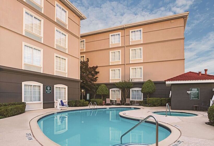 هتل La Quinta Inn & Suites By Wyndham Fort Worth City View