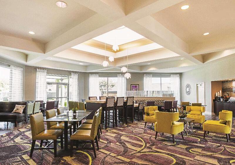 ホテル La Quinta Inn & Suites By Wyndham Fort Worth City View