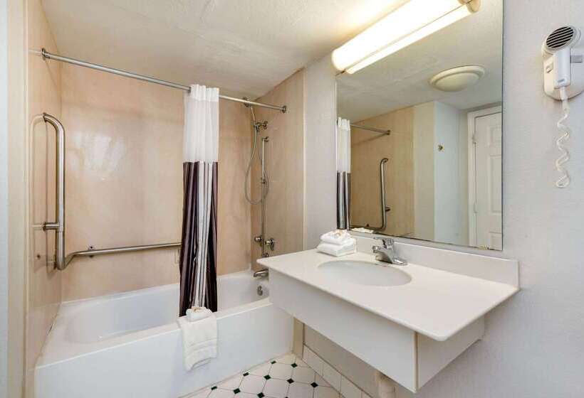 בית מלון כפרי La Quinta Inn By Wyndham Bossier City
