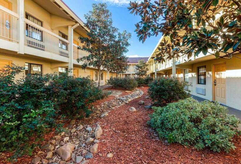 فندق La Quinta Inn By Wyndham Bossier City