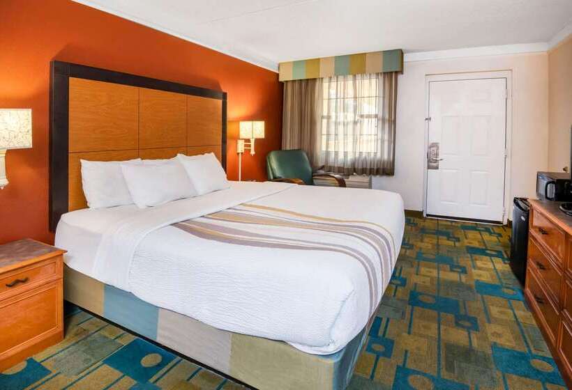 ホテル La Quinta Inn By Wyndham Colorado Springs Garden Of The Gods