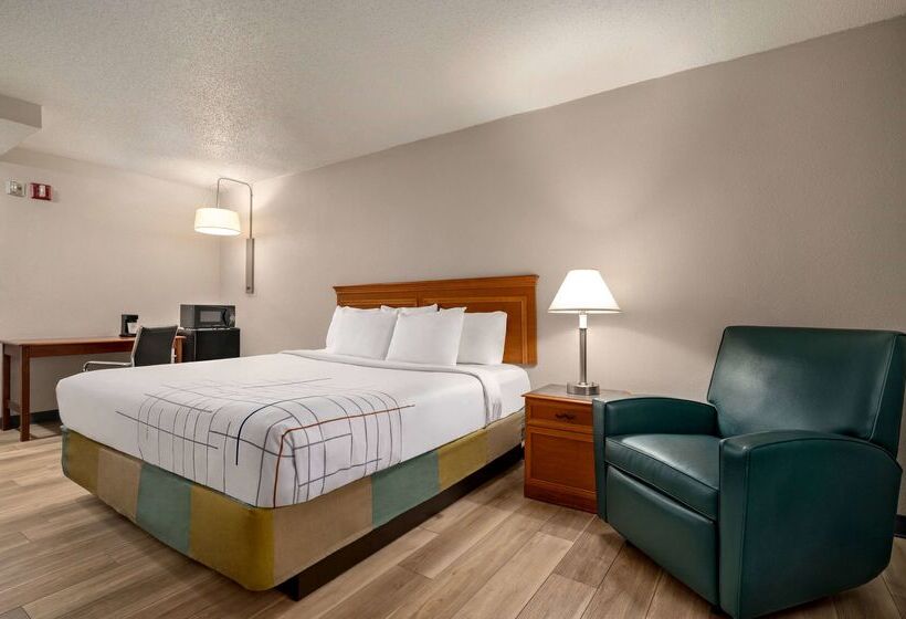 호텔 La Quinta Inn By Wyndham Columbus Airport Area