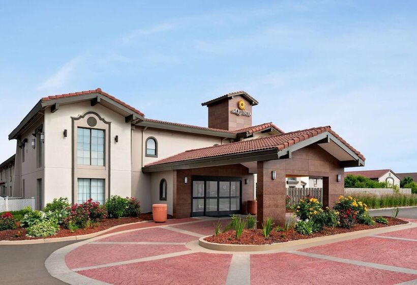 호텔 La Quinta Inn By Wyndham Columbus Airport Area