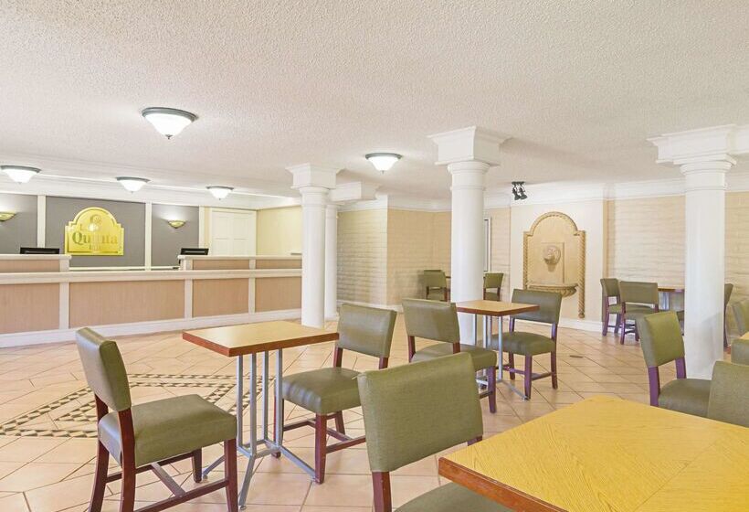 فندق La Quinta Inn By Wyndham Denver Northglenn