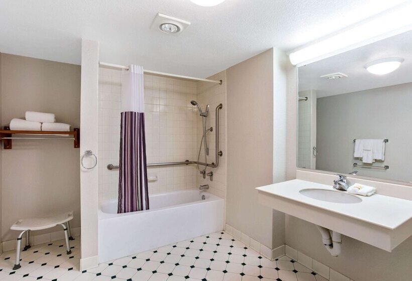 فندق La Quinta Inn By Wyndham Denver Northglenn