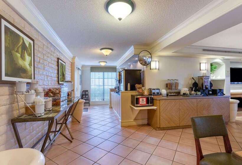 ホテル La Quinta Inn By Wyndham Huntsville Research Park