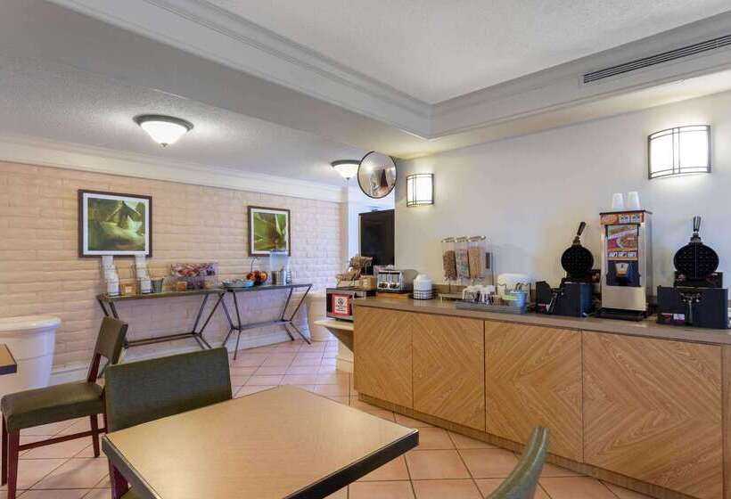 ホテル La Quinta Inn By Wyndham Huntsville Research Park