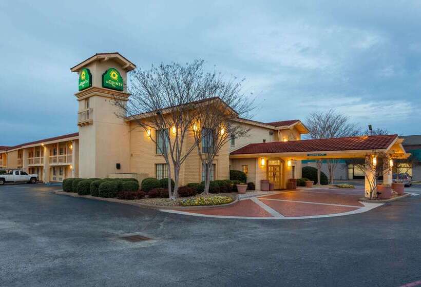 ホテル La Quinta Inn By Wyndham Huntsville Research Park