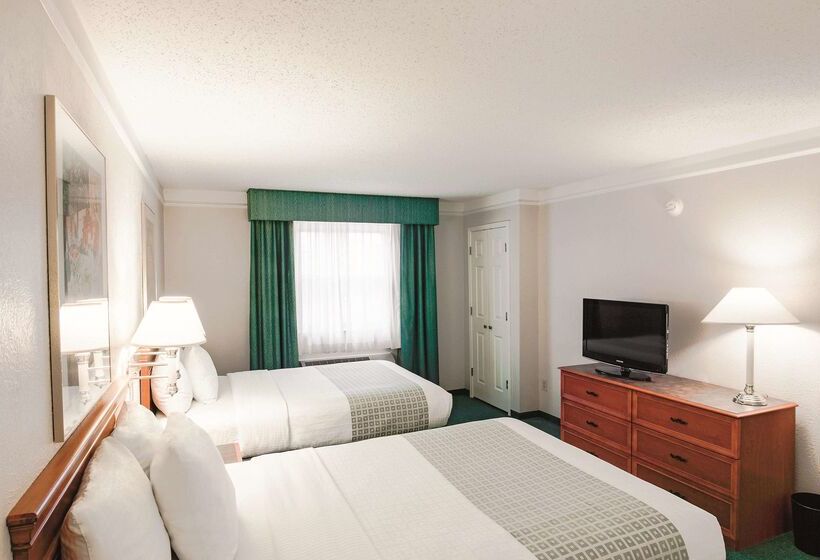 בית מלון כפרי La Quinta Inn By Wyndham Indianapolis Airport Lynhurst