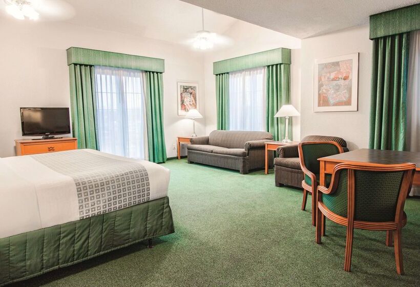 فندق La Quinta Inn By Wyndham Indianapolis Airport Lynhurst