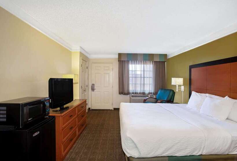 هتل La Quinta Inn By Wyndham Killeen  Fort Hood