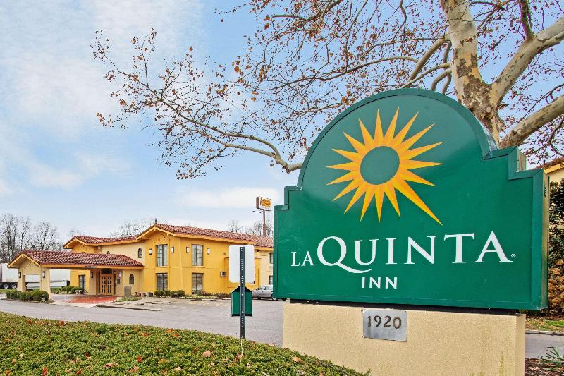هتل La Quinta Inn Lexington Horse Park