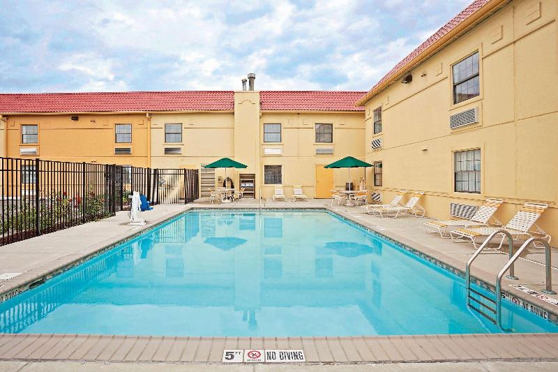 فندق La Quinta Inn By Wyndham Merrillville