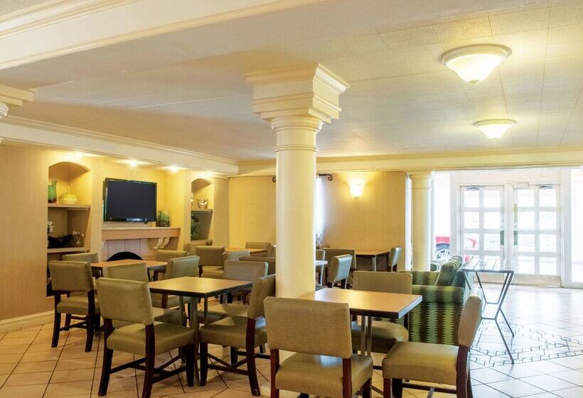 ホテル La Quinta Inn By Wyndham New Orleans Veterans / Metairie