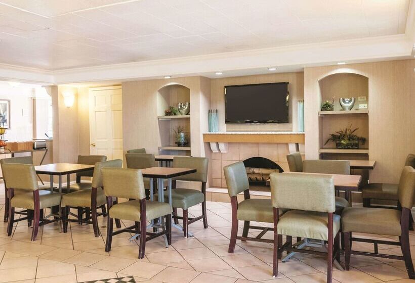 فندق La Quinta Inn By Wyndham New Orleans West Bank / Gretna