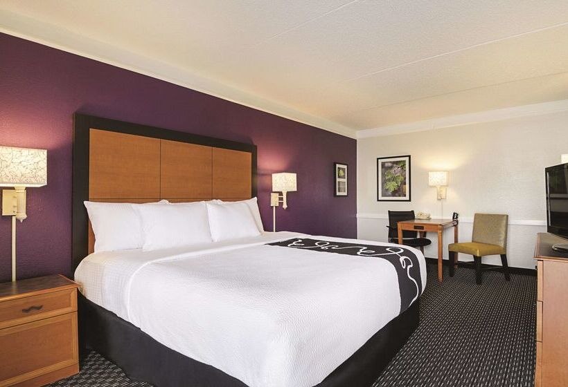 Отель La Quinta Inn By Wyndham Odessa