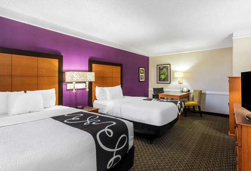 Отель La Quinta Inn By Wyndham Odessa