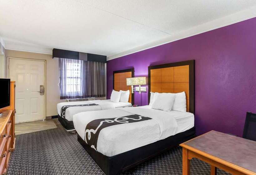 هتل La Quinta Inn By Wyndham Odessa