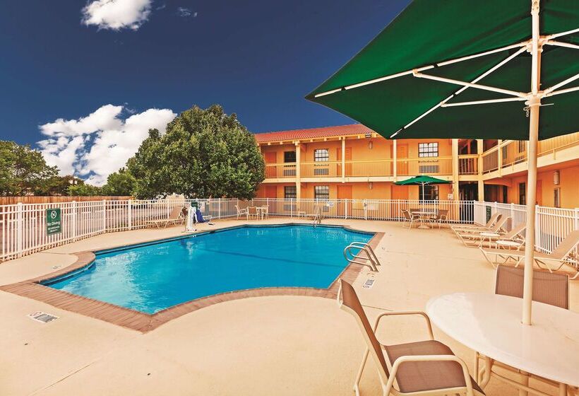 Отель La Quinta Inn By Wyndham Odessa