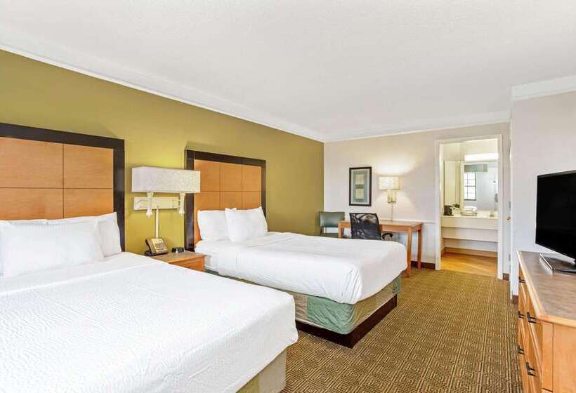 فندق La Quinta Inn By Wyndham Orlando Airport West