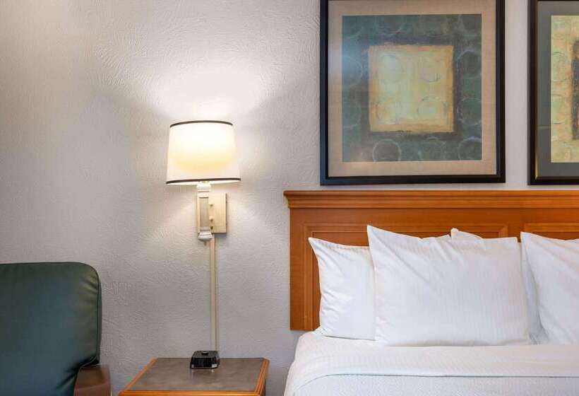 فندق La Quinta Inn By Wyndham Tallahassee North