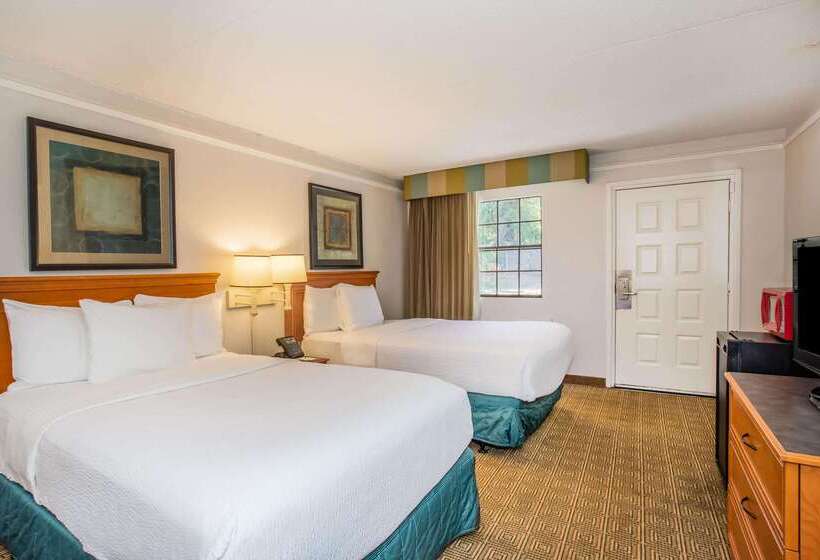 בית מלון כפרי La Quinta Inn By Wyndham Tallahassee North