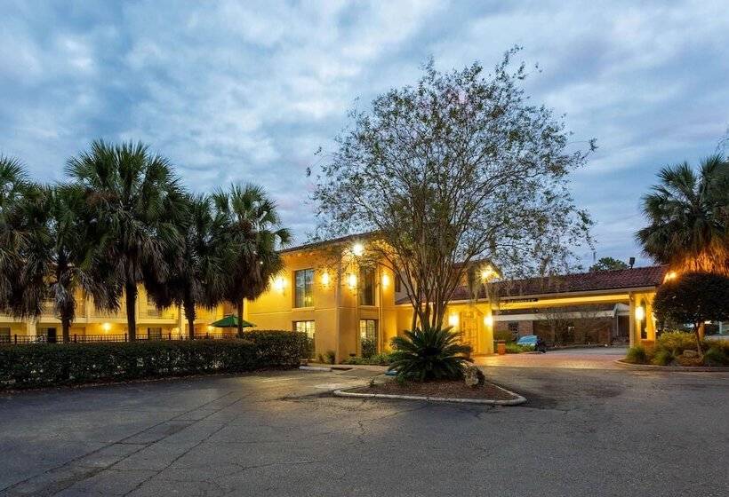 فندق La Quinta Inn By Wyndham Tallahassee North
