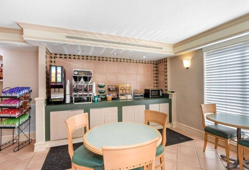 فندق La Quinta Inn By Wyndham Tallahassee North