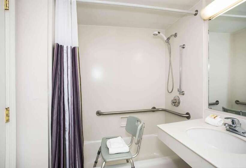 فندق La Quinta Inn By Wyndham Tallahassee North