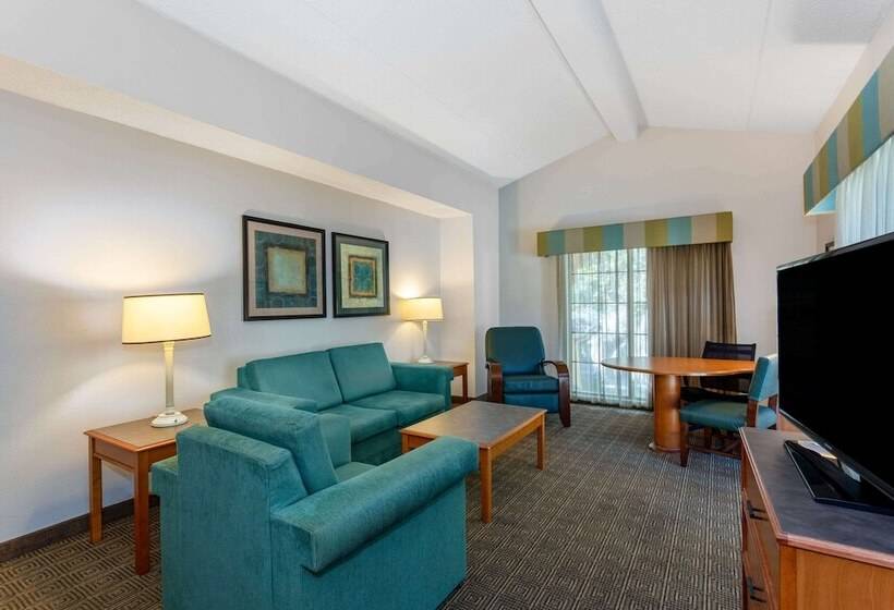 فندق La Quinta Inn By Wyndham Tallahassee North