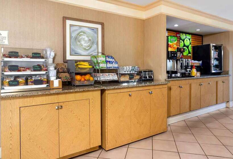 فندق La Quinta Inn Tampa Airport Stadium Westshore