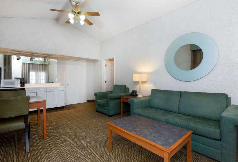 فندق La Quinta Inn Tampa Airport Stadium Westshore